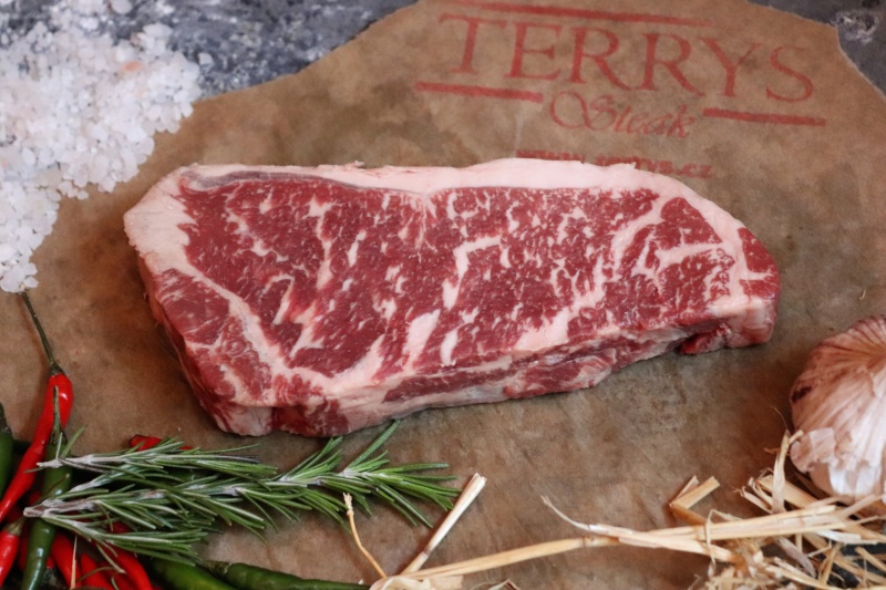Wagyu Striploin AUS BMS 6-7