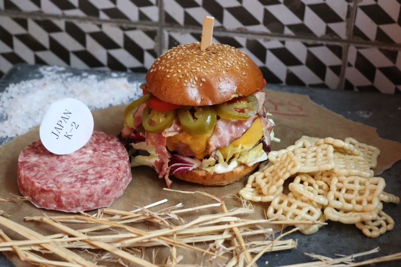 Wagyu burger JAPAN