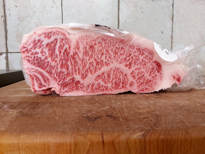 Wagyu Striploin JAPONSKO A3